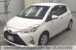 toyota vitz 2019 -TOYOTA--Vitz DBA-KSP130--KSP130-4011984---TOYOTA--Vitz DBA-KSP130--KSP130-4011984-