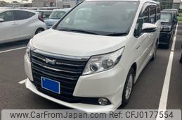 toyota noah 2014 -TOYOTA--Noah DAA-ZWR80G--ZWR80-0069075---TOYOTA--Noah DAA-ZWR80G--ZWR80-0069075-