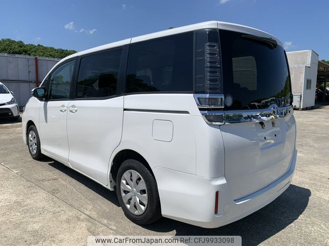 toyota voxy 2018 NIKYO_SW46308 image 2