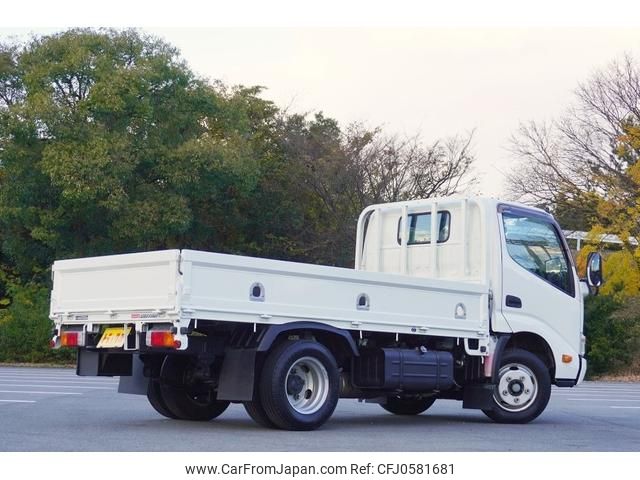 hino dutro 2014 GOO_NET_EXCHANGE_0208594A30241117W001 image 2