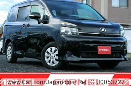 toyota voxy 2011 Y11358