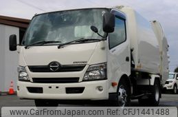 hino dutro 2016 CFJ1441488