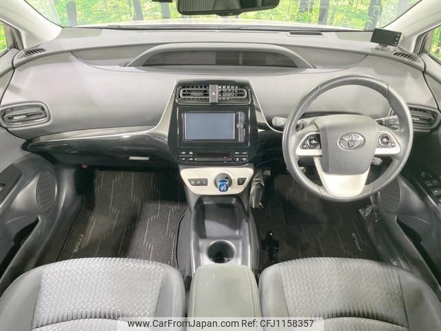 toyota prius 2016 quick_quick_ZVW55_ZVW55-8032902 image 2