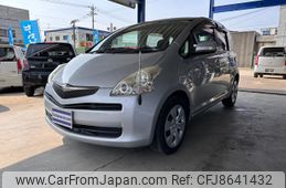 toyota ractis 2010 CFJ8641432