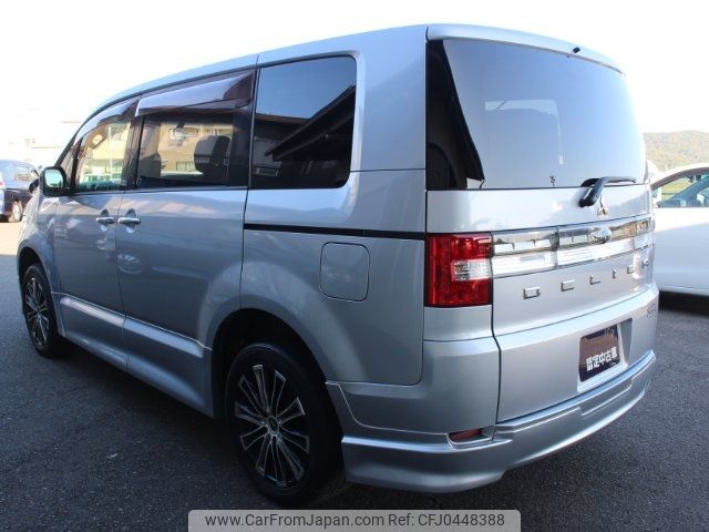mitsubishi delica-d5 2011 CFJ0448388 image 2