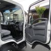 isuzu elf-truck 2016 CFJ1811182 image 13