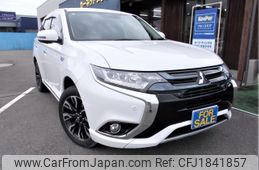 mitsubishi outlander-phev 2015 CFJ1841857