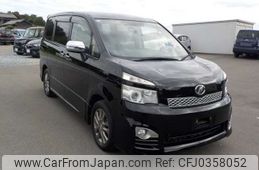 toyota voxy 2012 -TOYOTA--Voxy DBA-ZRR70W--ZRR70-0486993---TOYOTA--Voxy DBA-ZRR70W--ZRR70-0486993-