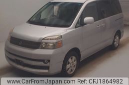toyota voxy 2004 CFJ1864982