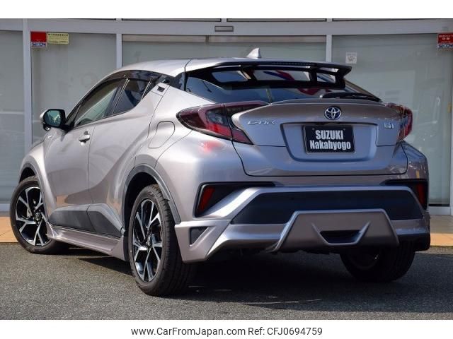 toyota c-hr 2017 quick_quick_DAA-ZYX10_ZYX10-2059908 image 2