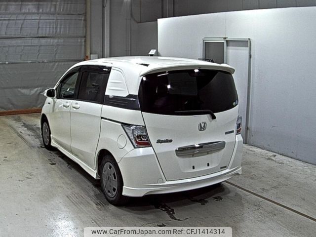 honda freed-spike 2013 CFJ1414314 image 2