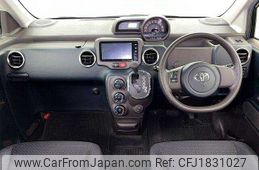 toyota porte 2015 CFJ1831027