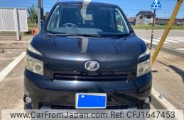 toyota voxy 2009 CFJ1647453