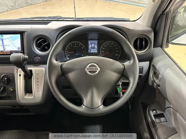 nissan nv350-caravan-van 2016 quick_quick_VR2E26_VR2E26-034080 image 2