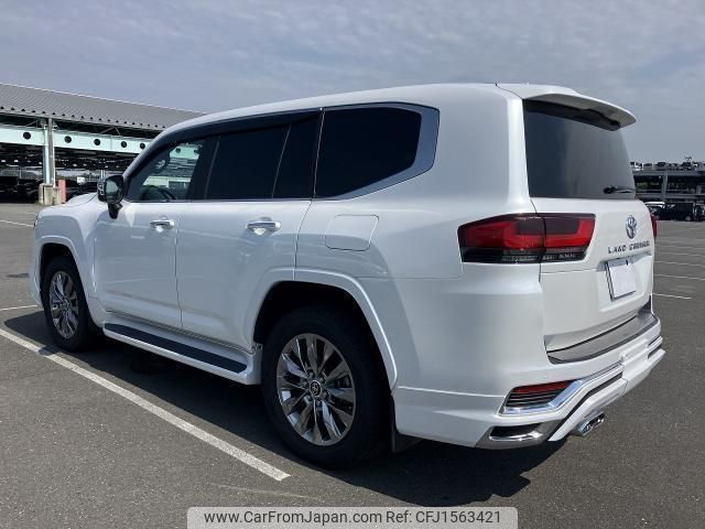 toyota land-cruiser 2022 CFJ1563421 image 2