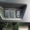 nissan serena 2016 CFJ1676039 image 11