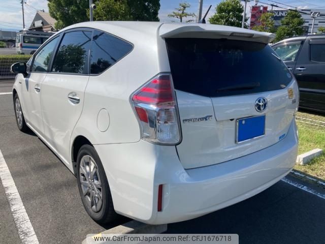 toyota prius-α 2018 CFJ1676718 image 2