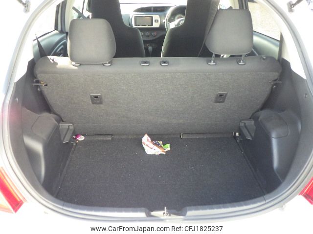 toyota vitz 2016 CFJ1825237 image 1