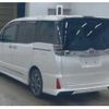 toyota voxy 2018 CFJ1717642 image 2
