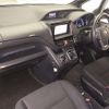 toyota noah 2015 CFJ1865707 image 5