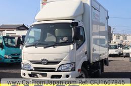 hino dutro 2018 CFJ1607845