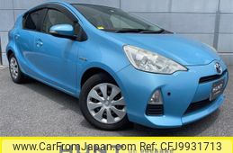 toyota aqua 2013 -TOYOTA--AQUA DAA-NHP10--NHP10-2226100---TOYOTA--AQUA DAA-NHP10--NHP10-2226100-