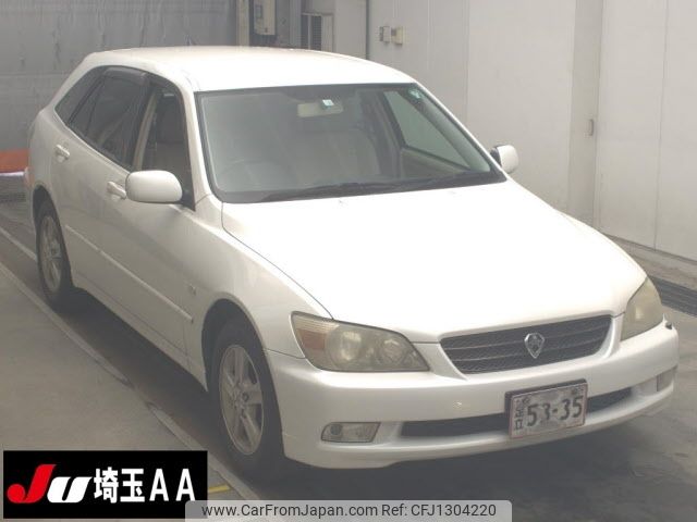 toyota altezza-gita 2002 -TOYOTA--Altezza Gita GXE15W-0001650---TOYOTA--Altezza Gita GXE15W-0001650- image 1