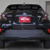 toyota c-hr 2018 GOO_JP_700130095430250511001 image 18