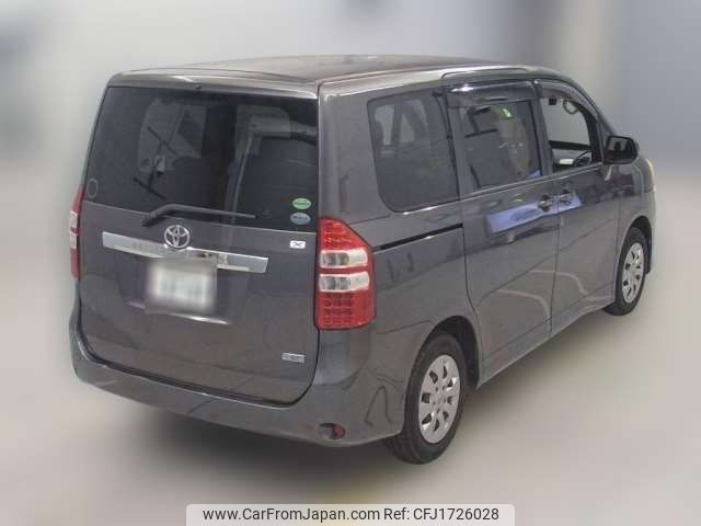 toyota noah 2013 CFJ1726028 image 2