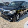 toyota noah 2011 CFJ1632601 image 1
