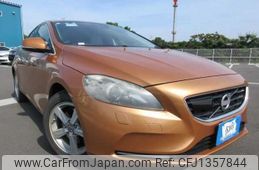 volvo v40 2014 646828-Y2025060314F-21