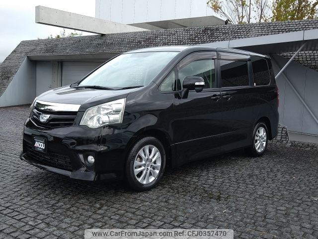 toyota noah 2013 -TOYOTA--Noah DBA-ZRR70W--ZRR70-0541018---TOYOTA--Noah DBA-ZRR70W--ZRR70-0541018- image 2