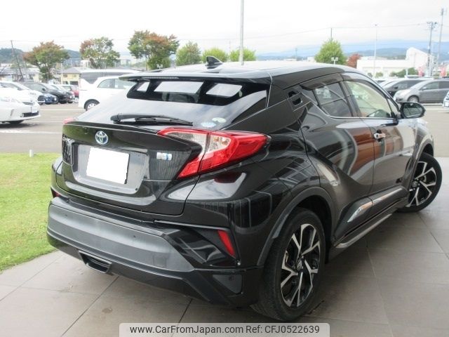 toyota c-hr 2017 -TOYOTA--C-HR DAA-ZYX10--ZYX10-2065435---TOYOTA--C-HR DAA-ZYX10--ZYX10-2065435- image 2