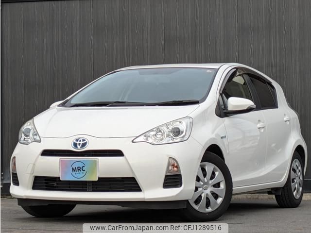 toyota aqua 2014 quick_quick_DAA-NHP10_NHP10-2383796 image 1