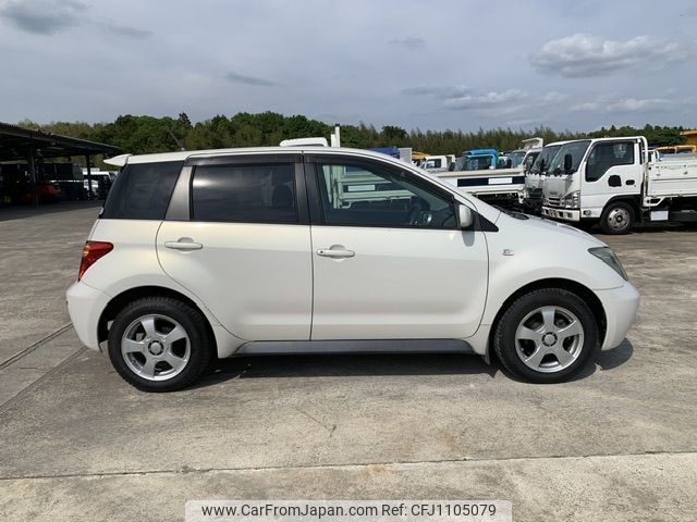 toyota ist 2004 NIKYO_KL73161 image 1