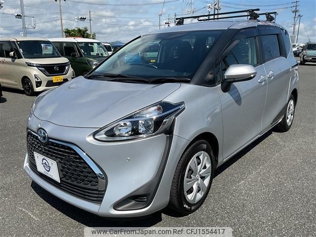 toyota sienta 2022 CFJ1554417 image 1