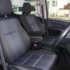 toyota noah 2016 quick_quick_DAA-ZWR80W_ZWR80-0187182 image 17