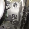 nissan dualis 2010 CFJ1827287 image 8
