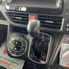 toyota voxy 2015 GOO_JP_700055065930250530004 image 20