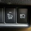 toyota c-hr 2017 quick_quick_DAA-ZYX10_ZYX10-2024741 image 8