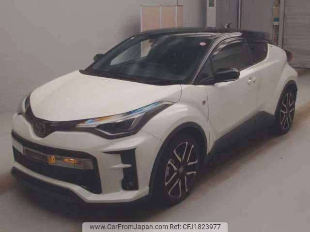 toyota c-hr 2020 CFJ1823977 image 1