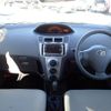 toyota vitz 2010 REALMOTOR_N2020120190M-17 image 8