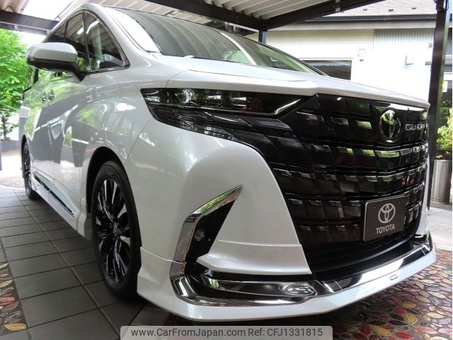 toyota alphard 2025 CFJ1331815 image 1