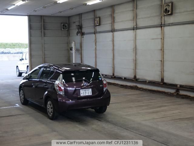 toyota aqua 2014 quick_quick_DAA-NHP10_NHP10-2384530 image 2