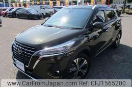 nissan kix 2020 CFJ1565200