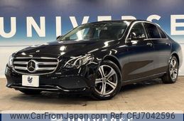 mercedes-benz e-class 2019 CFJ7042596