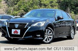 toyota crown 2017 -TOYOTA--Crown DAA-AWS211--AWS211-6010111---TOYOTA--Crown DAA-AWS211--AWS211-6010111-