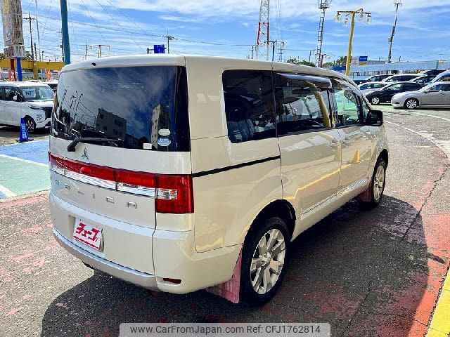 mitsubishi delica-d5 2011 CFJ1762814 image 2