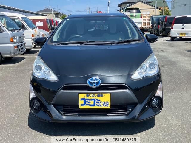 toyota aqua 2014 CFJ1480225 image 2