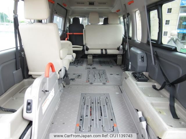 nissan nv350-caravan-van 2013 GOO_JP_700056043930250512002 image 1